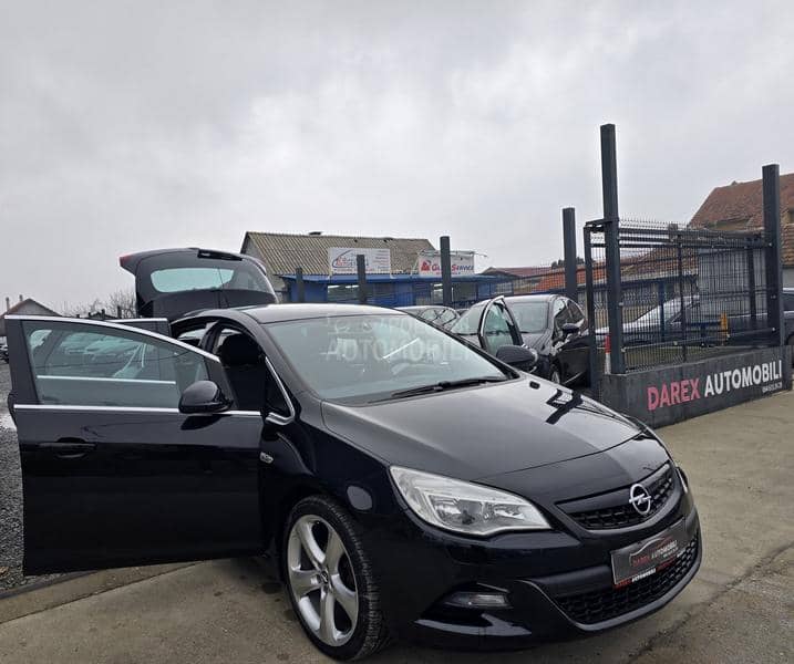 Opel Astra J 1.4 B N.A.V.I