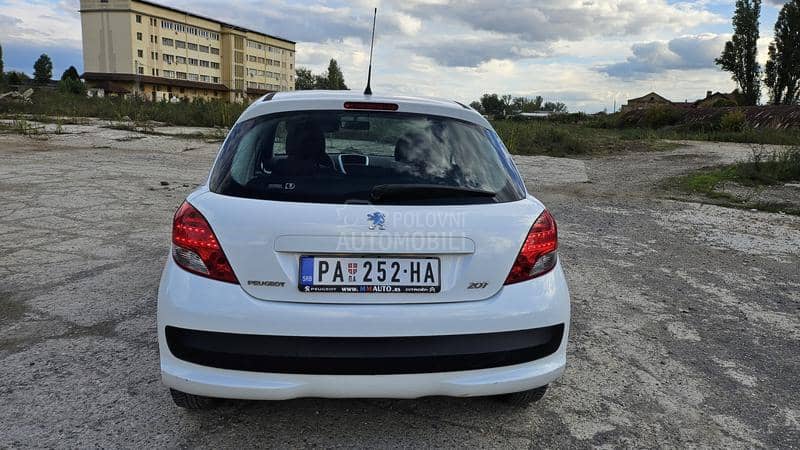 Peugeot 207 1.4 8v M.ETAN