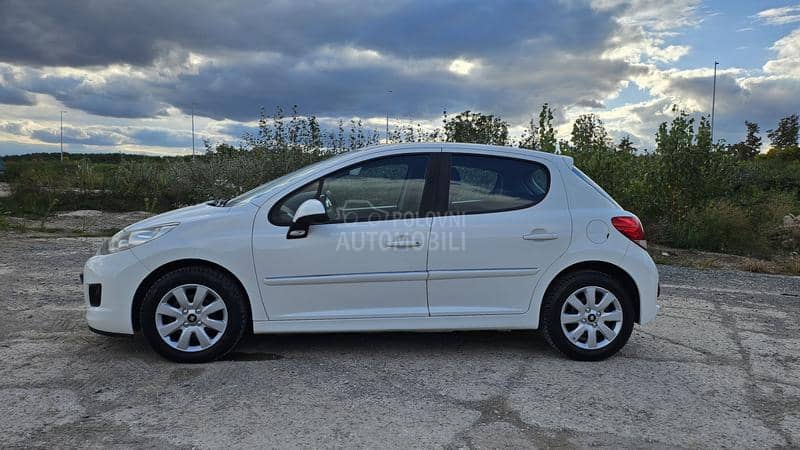 Peugeot 207 1.4 8v M.ETAN