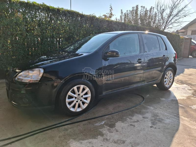 Volkswagen Golf 5 1.6