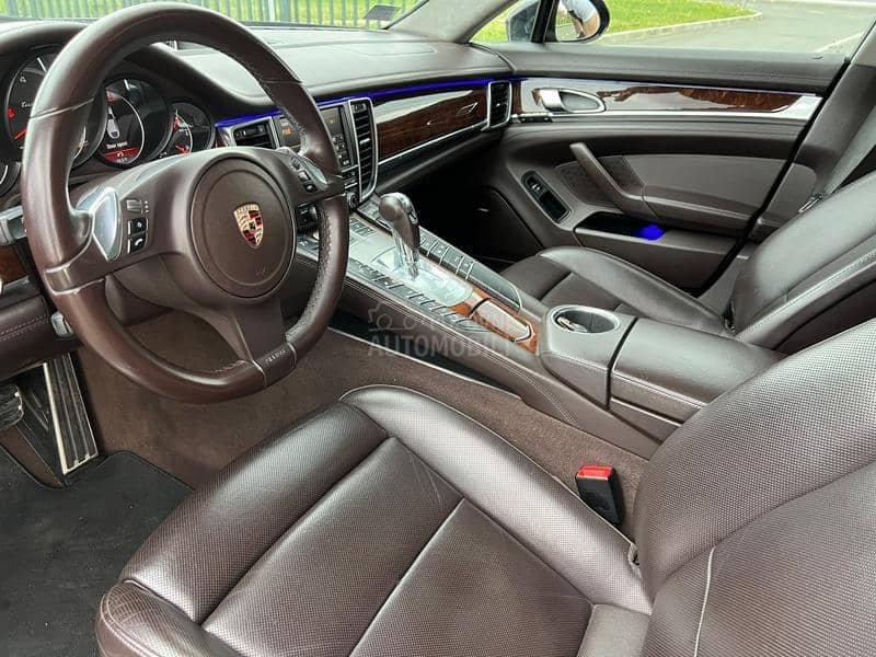 Porsche Panamera TURBO 4s