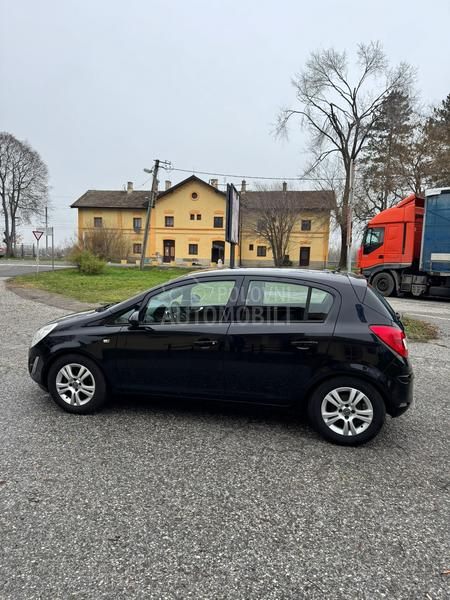 Opel Corsa D 1.3CDTI//0DLIČNA//