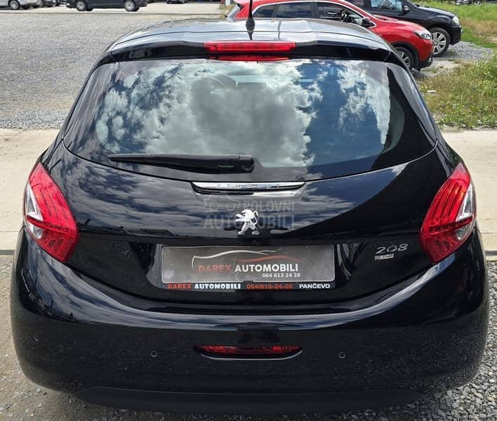 Peugeot 208 1.2 B N.A.V.I