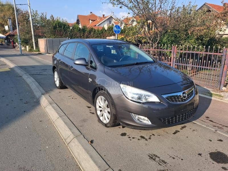 Opel Astra J 1.4