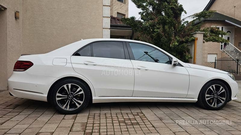 Mercedes Benz E 250 BLUETEC 4 MATIC