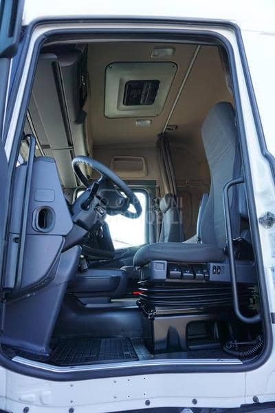 Scania R 440 / Cerada / Rampa