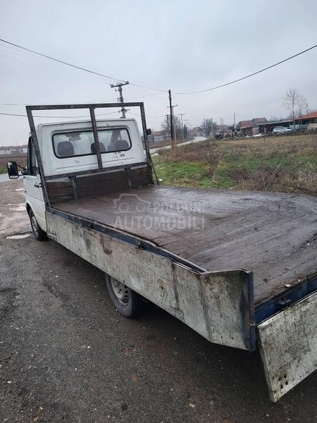 Volkswagen LT 35 .2.5 TDI