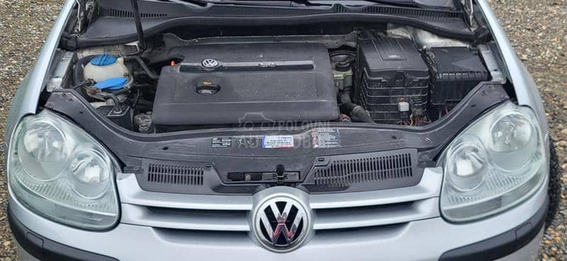 Volkswagen Golf 5 1.4 b   ORG.K.M