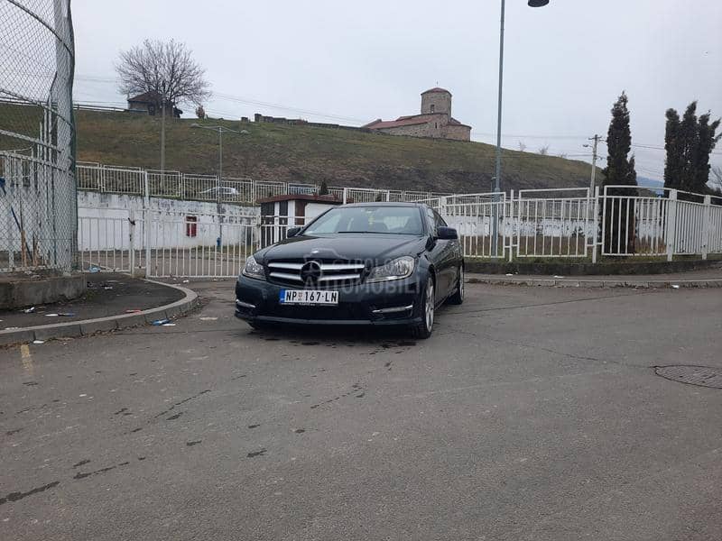 Mercedes Benz C 220 