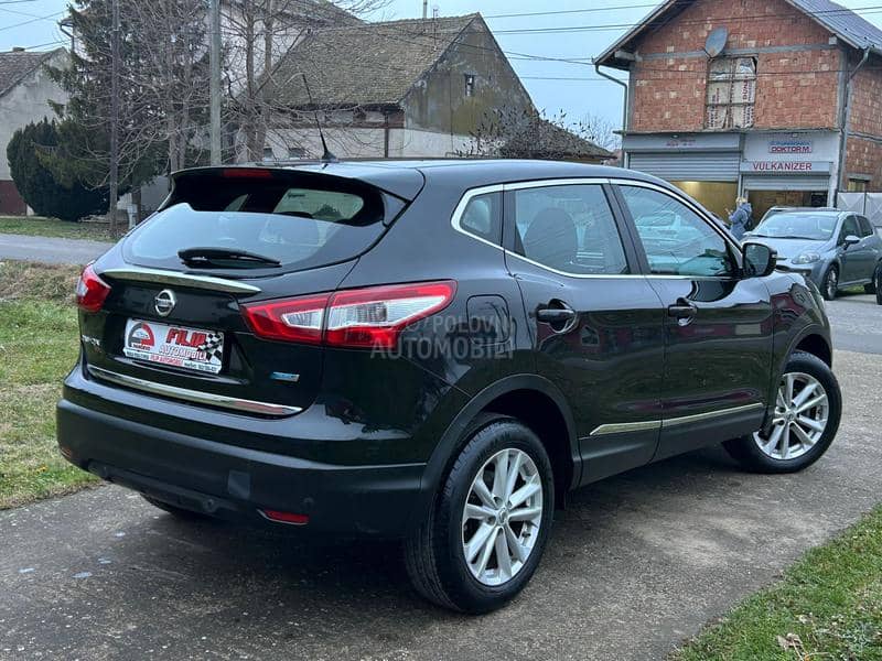 Nissan Qashqai 1.5 DCI LED NAV