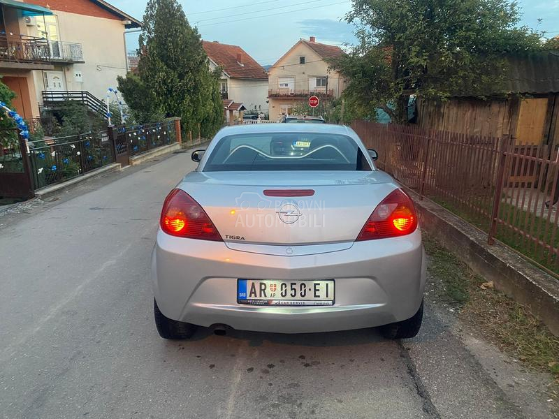 Opel Tigra 