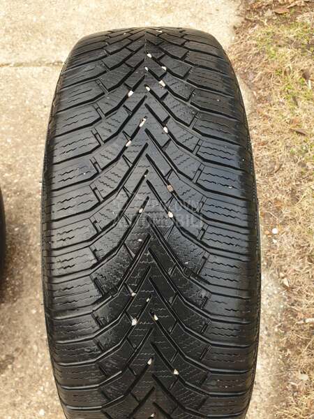 Sailun 215/60 R16 Zimska