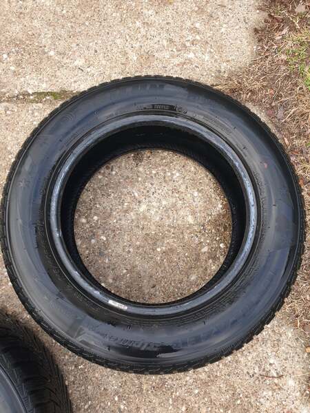Sailun 215/60 R16 Zimska