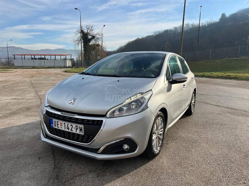 Peugeot 208 1.2