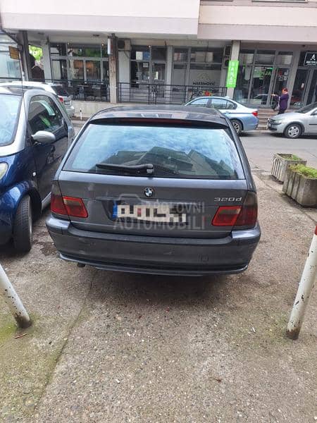 BMW 320 320 2003. god. -  kompletan auto u delovima