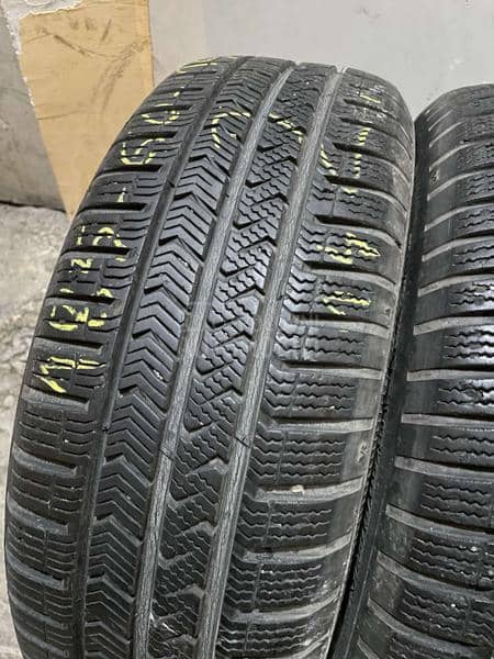 Vredestein 185/60 R15 Zimska