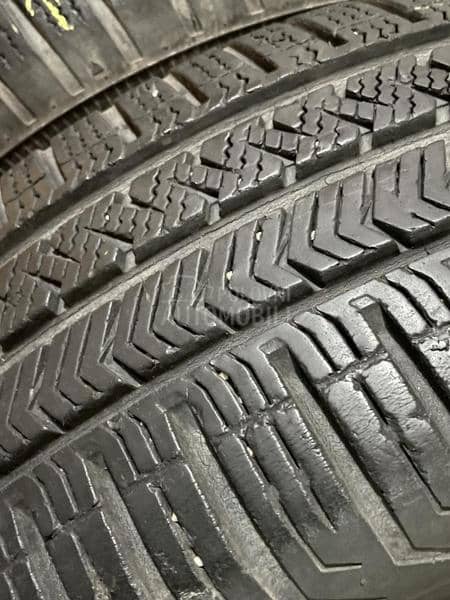 Vredestein 185/60 R15 Zimska