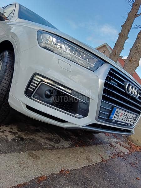 Audi Q7 E-tron