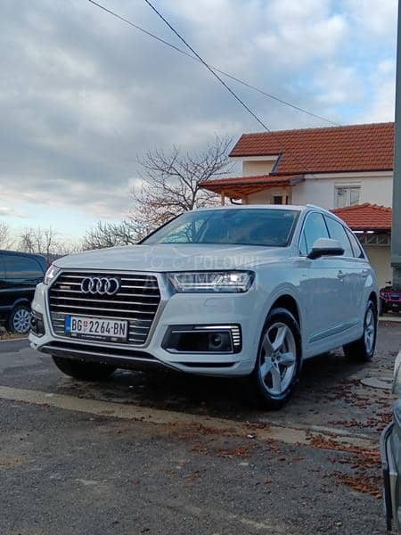 Audi Q7 E-tron