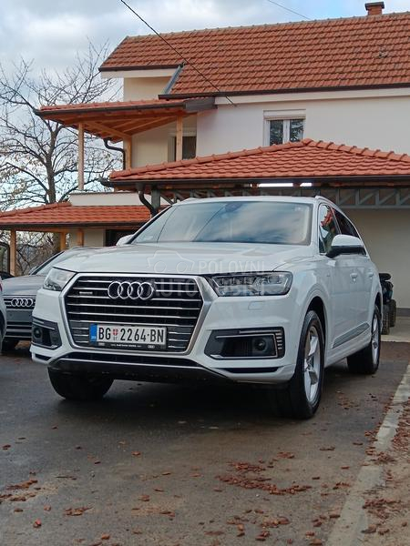 Audi Q7 E-tron