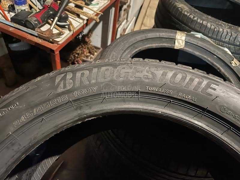 Bridgestone 245/45 R18 Letnja