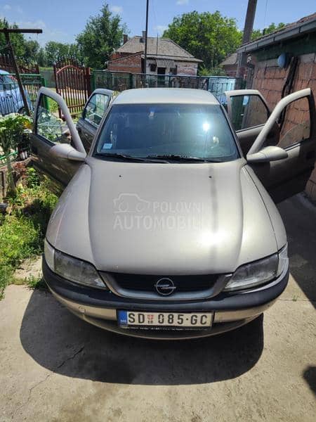 Opel Vectra B 2.0