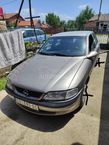 Opel Vectra B 2.0