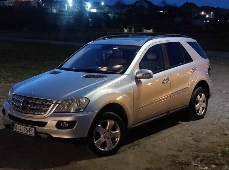 Mercedes Benz ML 320 