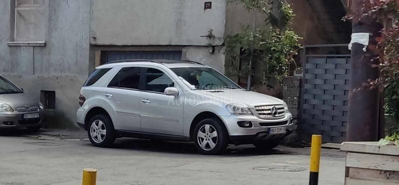 Mercedes Benz ML 320 