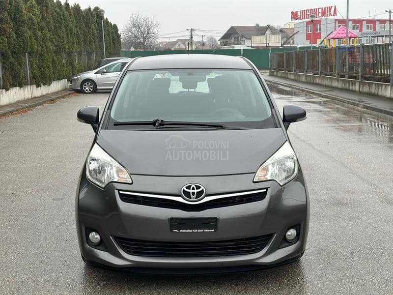 Toyota Verso-S 1.33 vvt-i