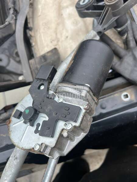 motoric brisača e60