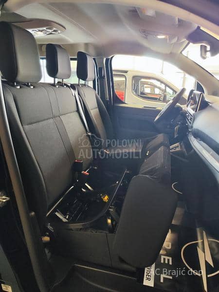 Opel Vivaro COMBI 2.0 180HP AT8