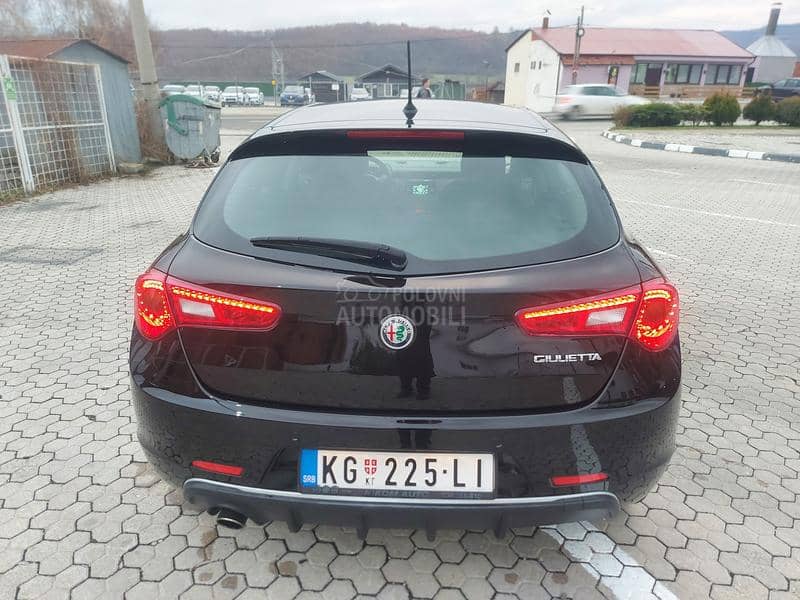 Alfa Romeo Giulietta 