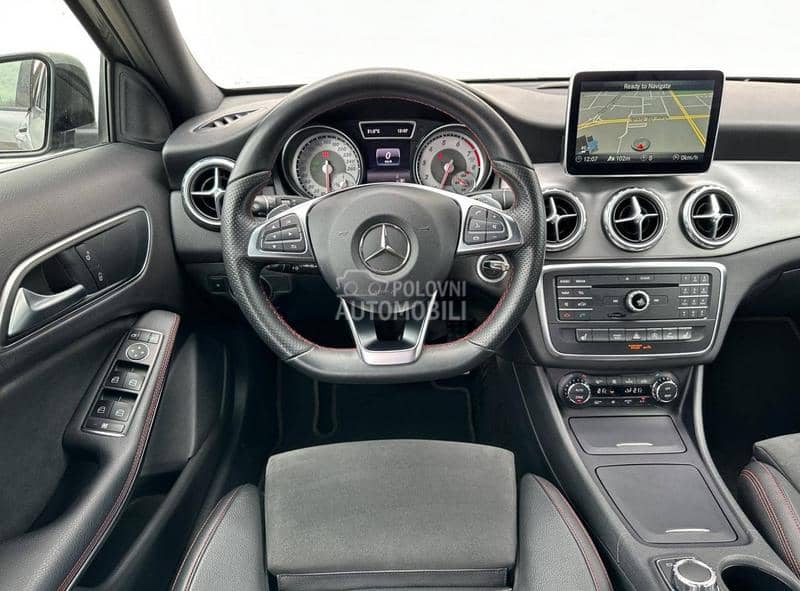 Mercedes Benz GLA 180 AMG LINE