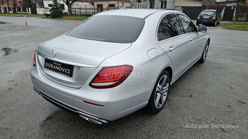 Mercedes Benz E 200 Avangarde