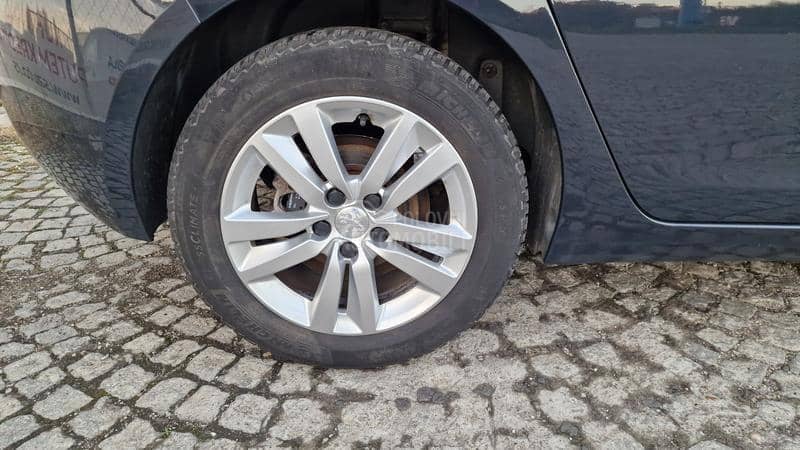 Peugeot 308 KREDlT BEZ UCESCA