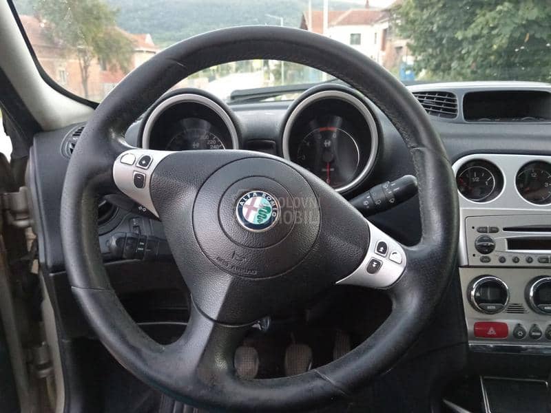 Alfa Romeo 156 