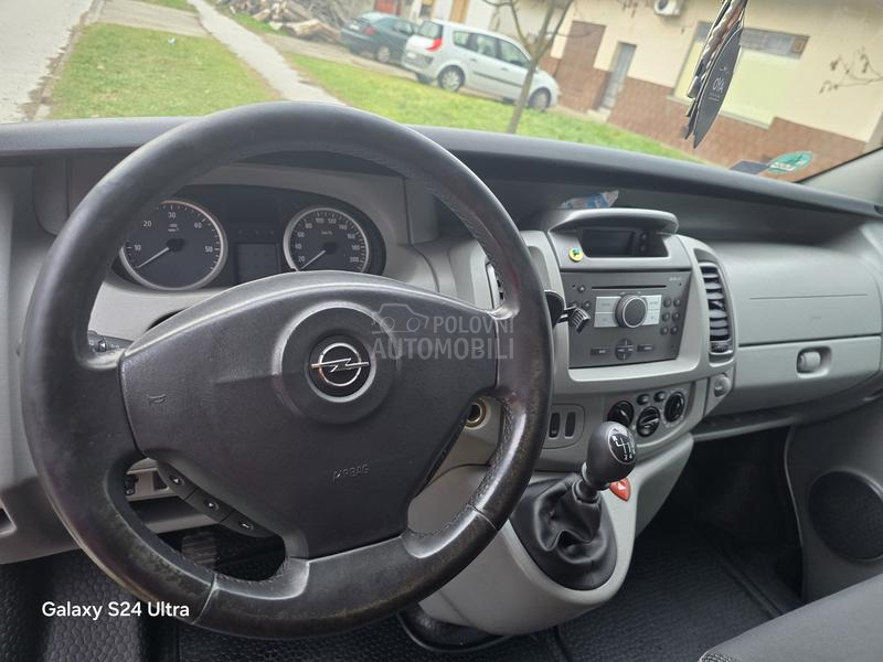 Opel Vivaro 2.0