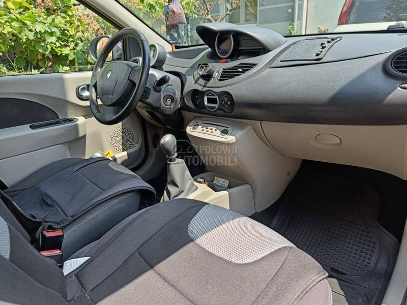 Renault Twingo 1.2