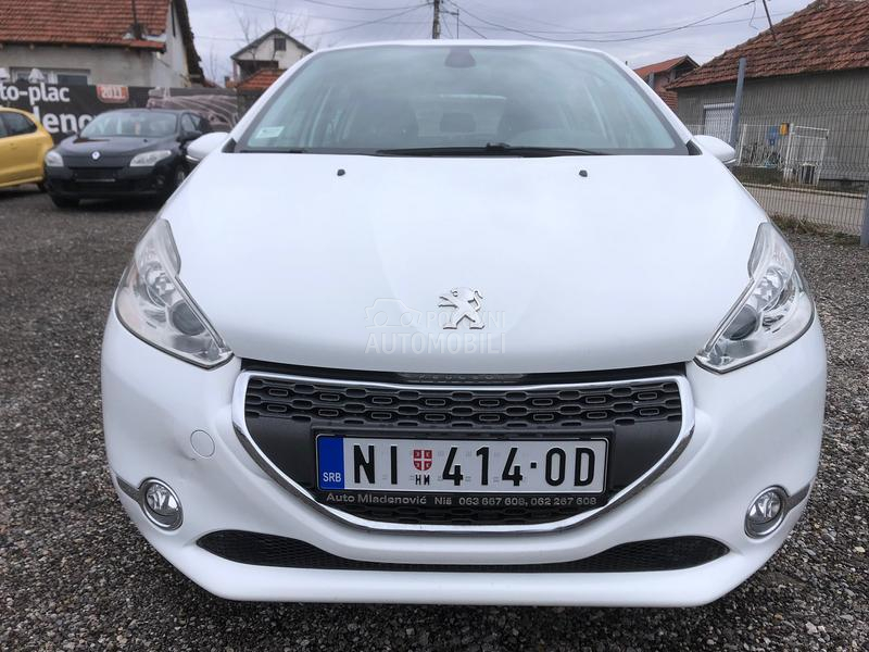 Peugeot 208 1.2 Exclusive