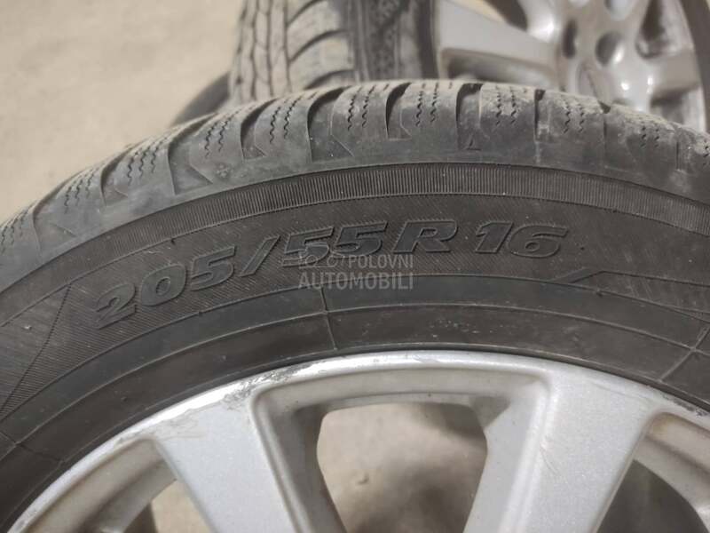Toyo 205/55 R16 Zimska