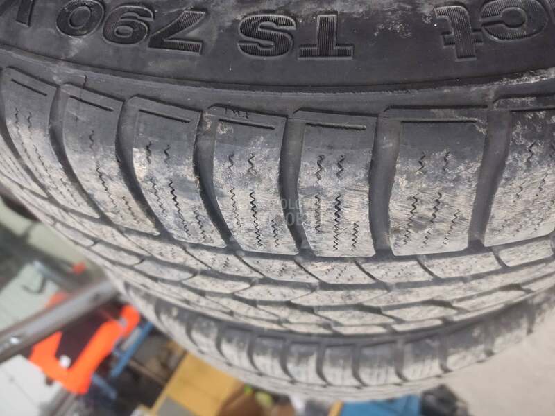 Toyo 205/55 R16 Zimska