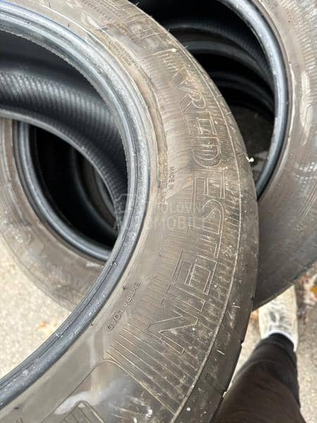 Vredestein 225/60 R17 Letnja