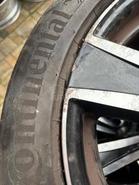 Continental 215/50 R17 Letnja