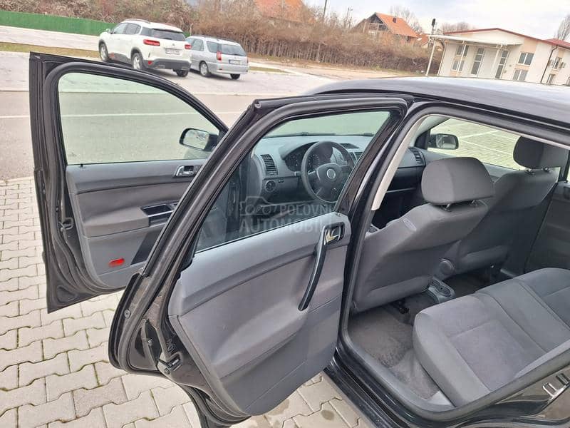 Volkswagen Polo 1.4i CH