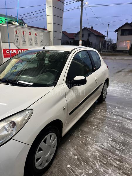 Peugeot 206 plus 