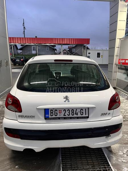 Peugeot 206 plus 