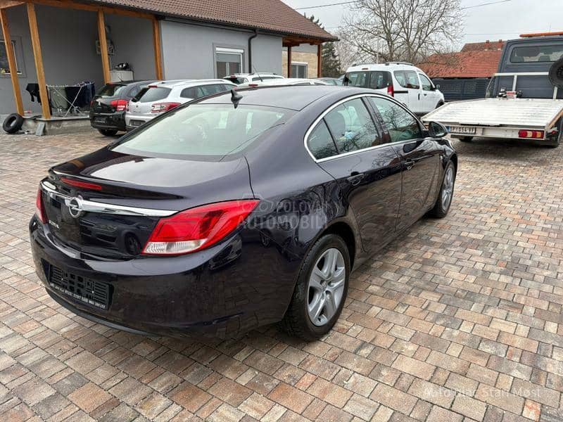 Opel Insignia 1,4