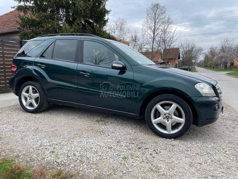 Mercedes Benz ML 320 