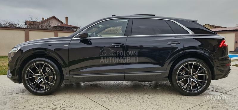 Audi Q8 3X S-LINE/ PANO/ AIR